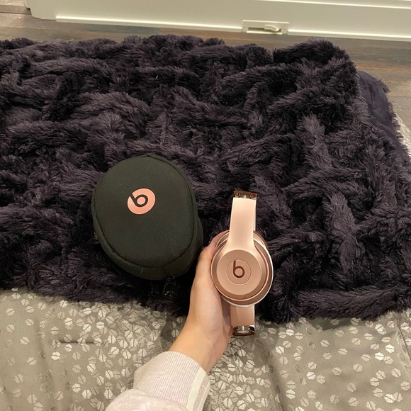 Other - Rose Gold Solo Beats by Dre